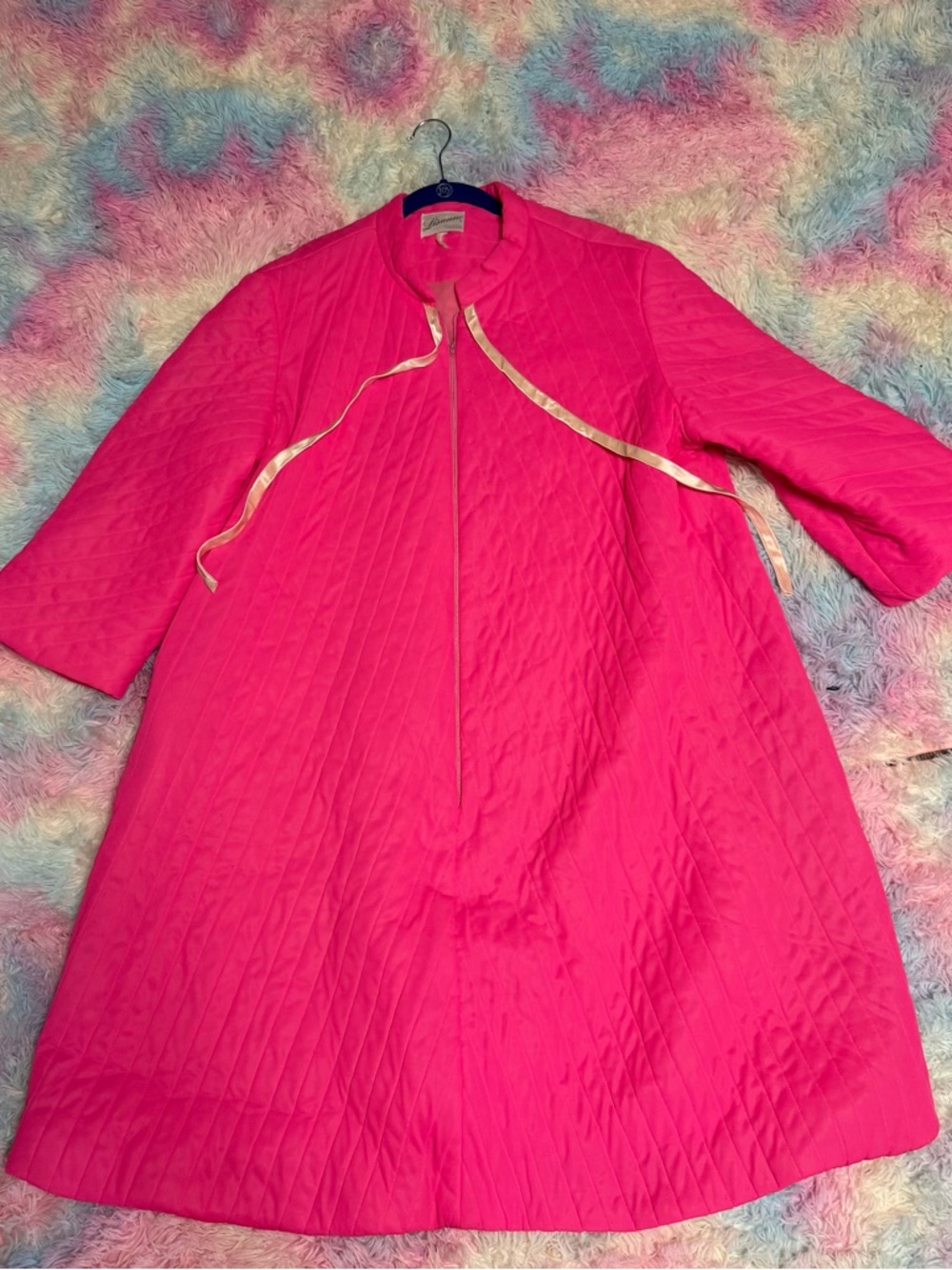 Lisanne 1960 Neon Pink  Quilted House Coat Medium - Picture 3 of 8